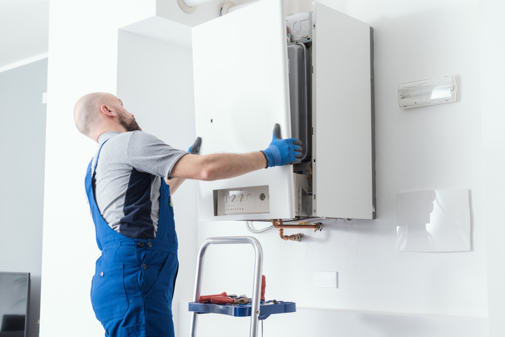 Professional vs. DIY Water Heater Maintenance: Which is Right for You?