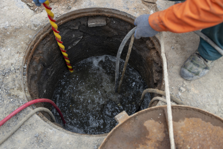 5 Signs Your Home Needs Professional Sewer Backup Services