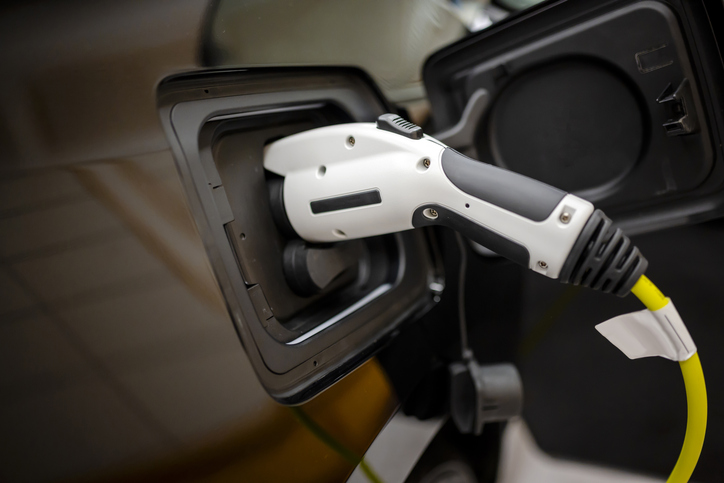 The Benefits of Professional EV Charger Installation vs. DIY Solutions